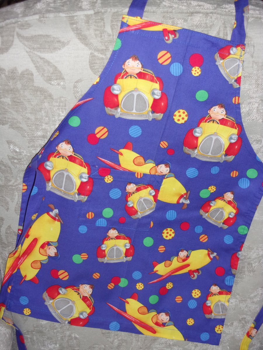 REDUCED PRICE Childs Apron 