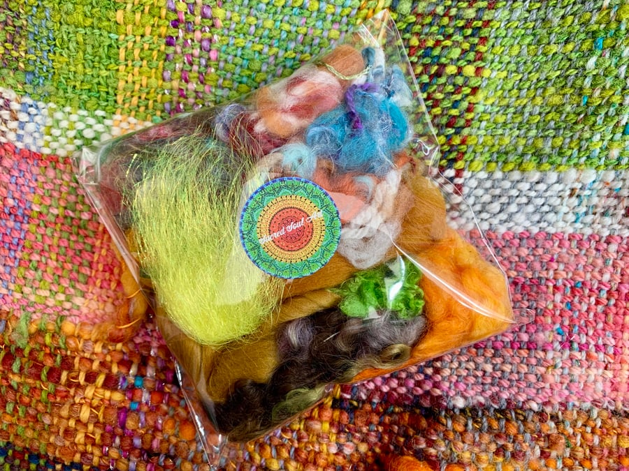 Fibre pack for felters, spinners, weavers  and crafters. Wool. Bio-nylon, locks.