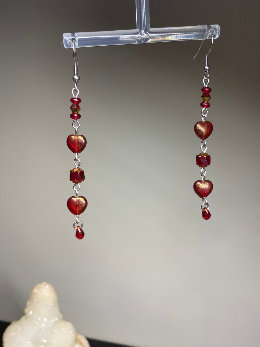 Norma - Golden Sheen Heart Earrings 