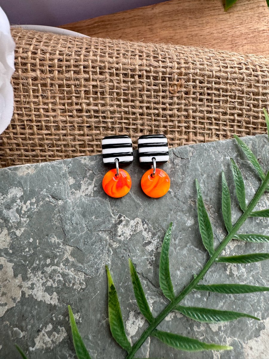 Stripe & Fire Dainty Earrings 