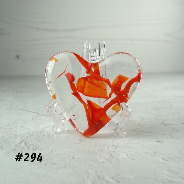 Fused glass red and clear heart pocket hug with stand 5x4.5cm (294)