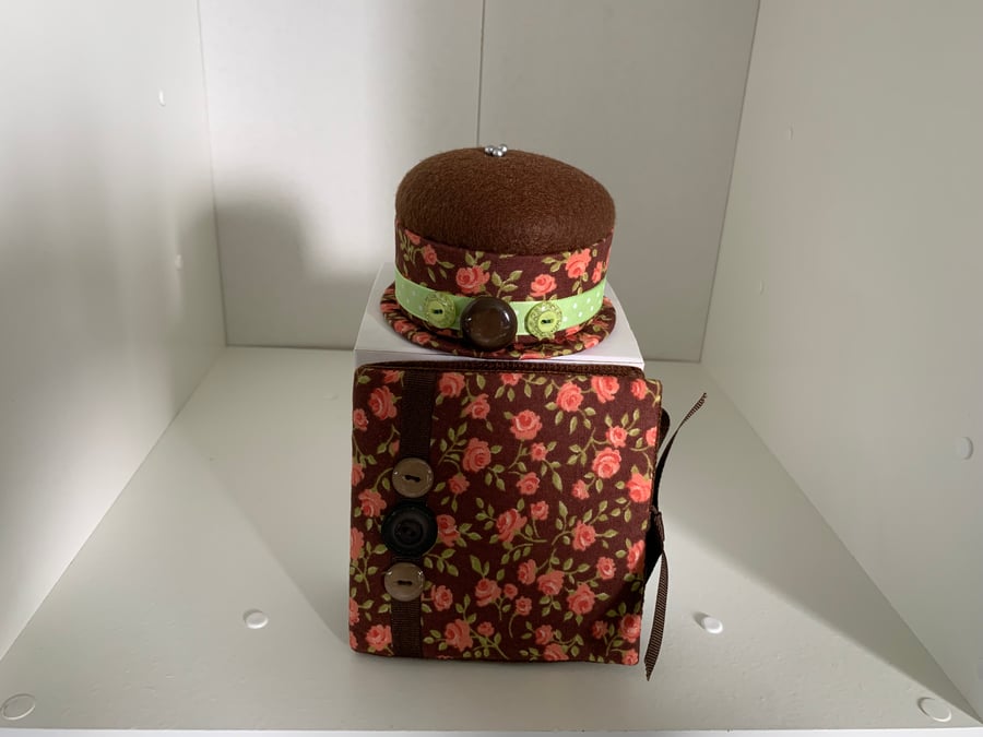 Pincushion and Needlebook Set