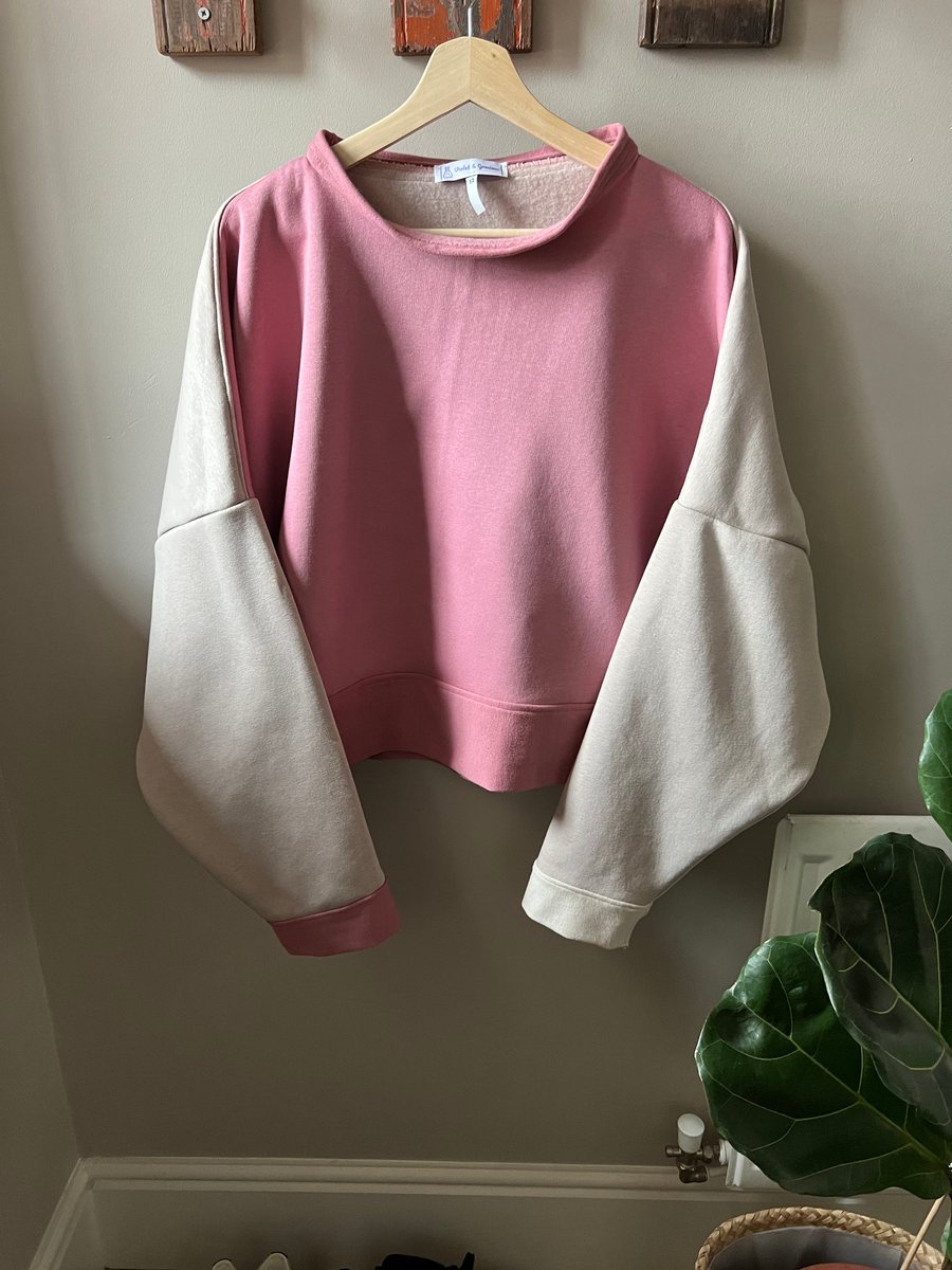  Boyfriend Sweater . Sweatshirt .  Oversized Sweat Top . Sweater . size 14