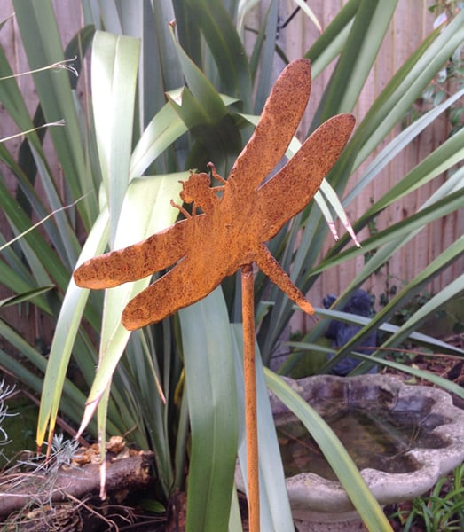 Rustic 'dragon fly motif' plant support