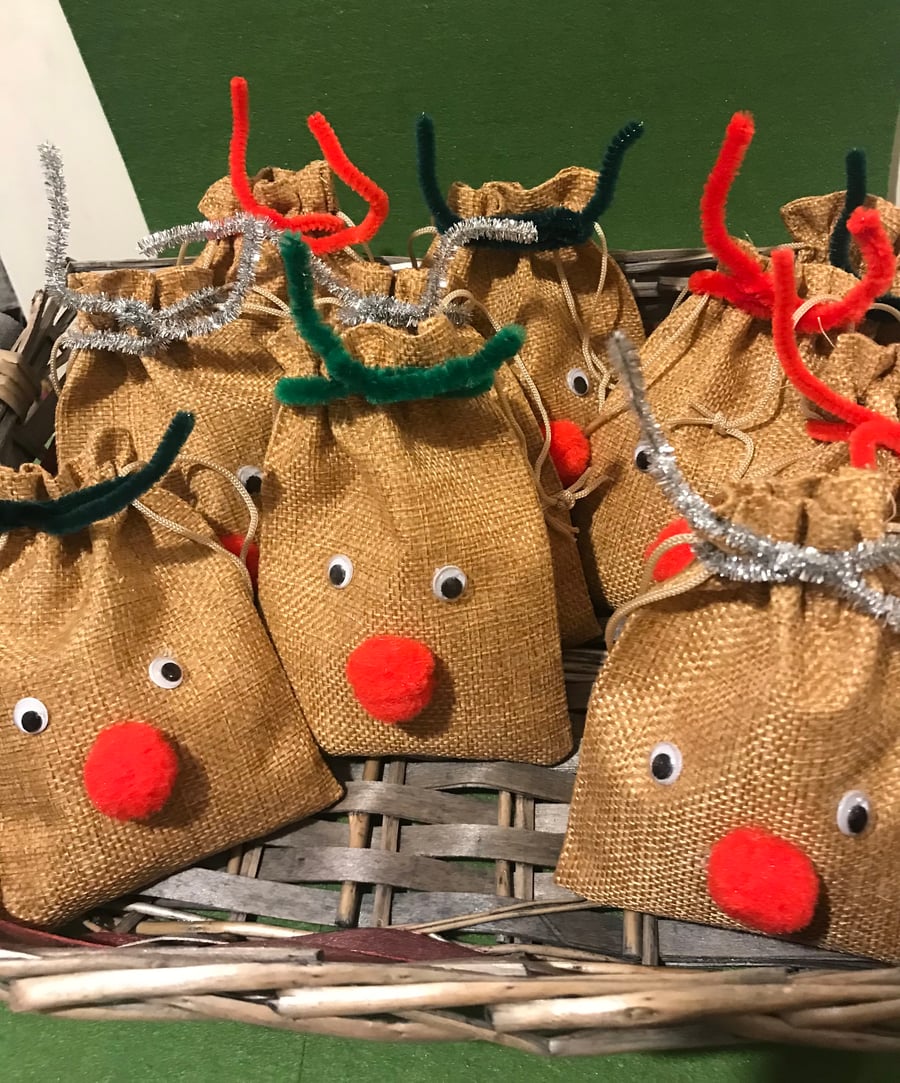 Reindeer Food in Reusable Hessian Bags Wildlife Friendly 