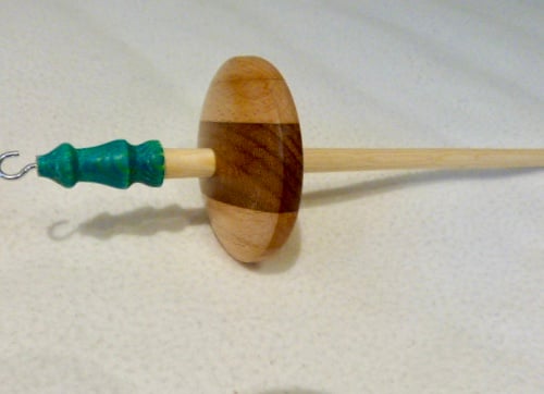 Drop spindle with mixed hardwoods