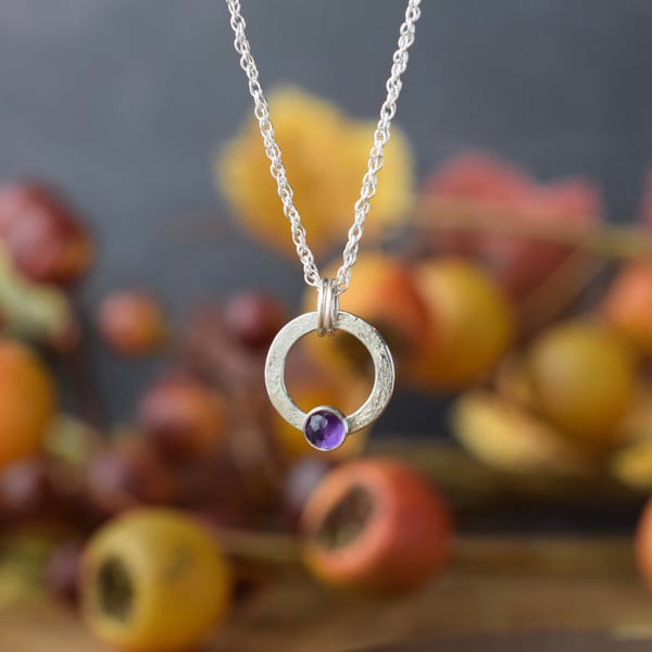 Silver Circle Pendant Necklace with Amethyst Gemstone