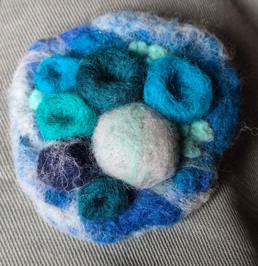 Needle Felted Rockpool Brooch British Wool Beachcomber 