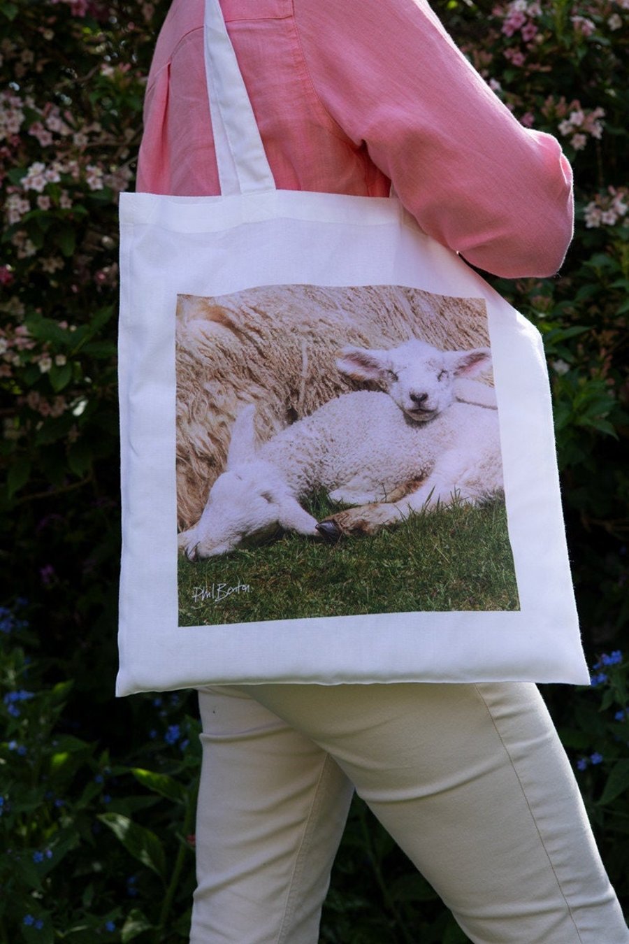 Lamb's - Sleeping - Tote Bag - Photography - Wildlife & Nature Tote Bag - Fashio