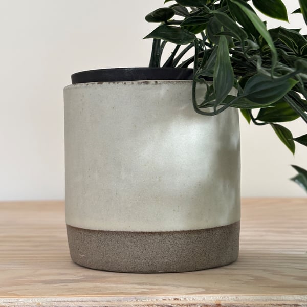 Handmade small ceramic plant pot, 9cm utensil pot