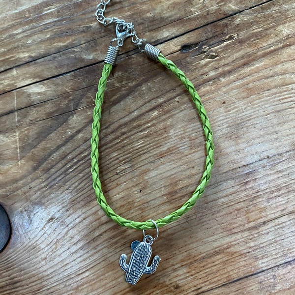  Green Cactus Bracelet (405)