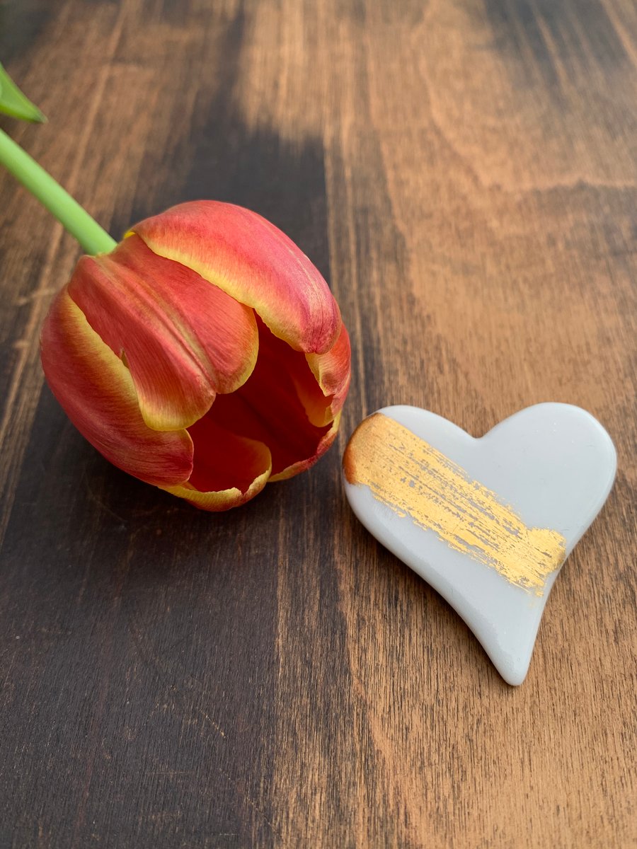 Porcelain Heart Brooch decorated with 23.5 carat gold leaf