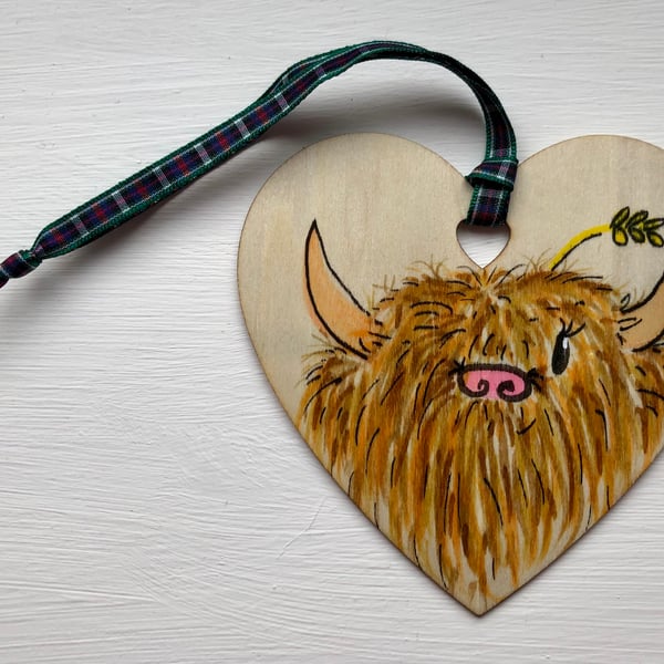 Highland Cow with Straw in her Hair, Hanging Decoration, Bag Tag, Gift Tag