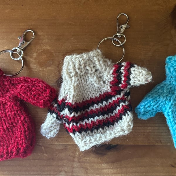 Mini jumper bag charm