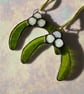 Mistletoe stained glass Christmas decoration - green textured glass - Image 4