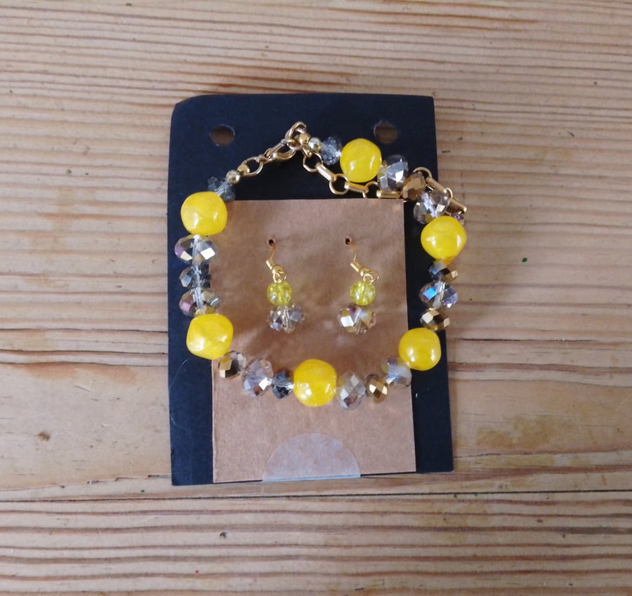 Handmade bracelet and earring set