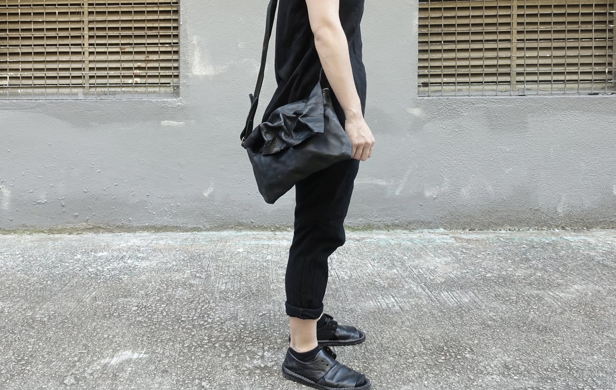 Clearance - Double strap shoulder bag