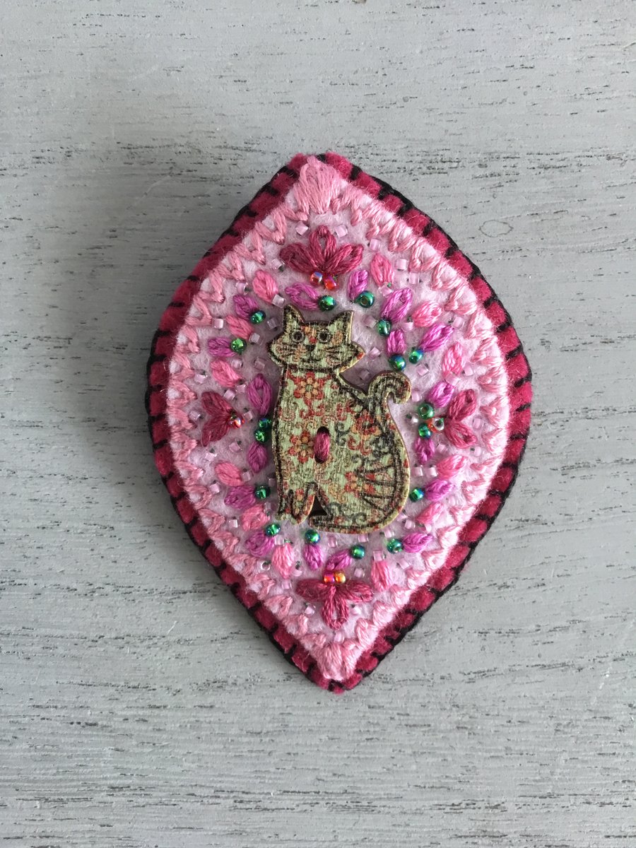 Hand Embroidered Cat Brooch 