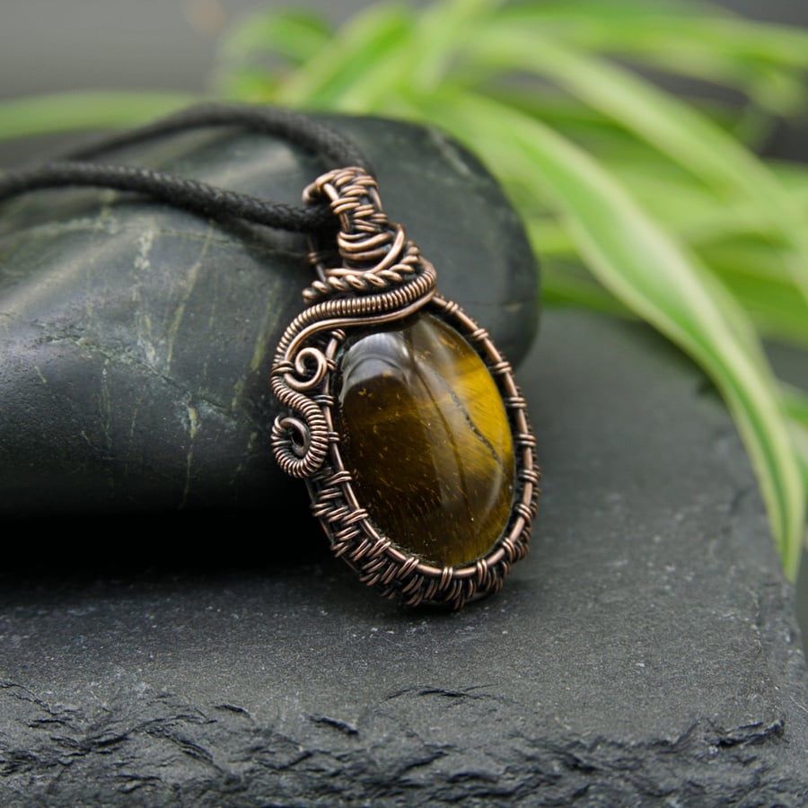 Copper Wire Wrapped Tiger's Eye Pendant 