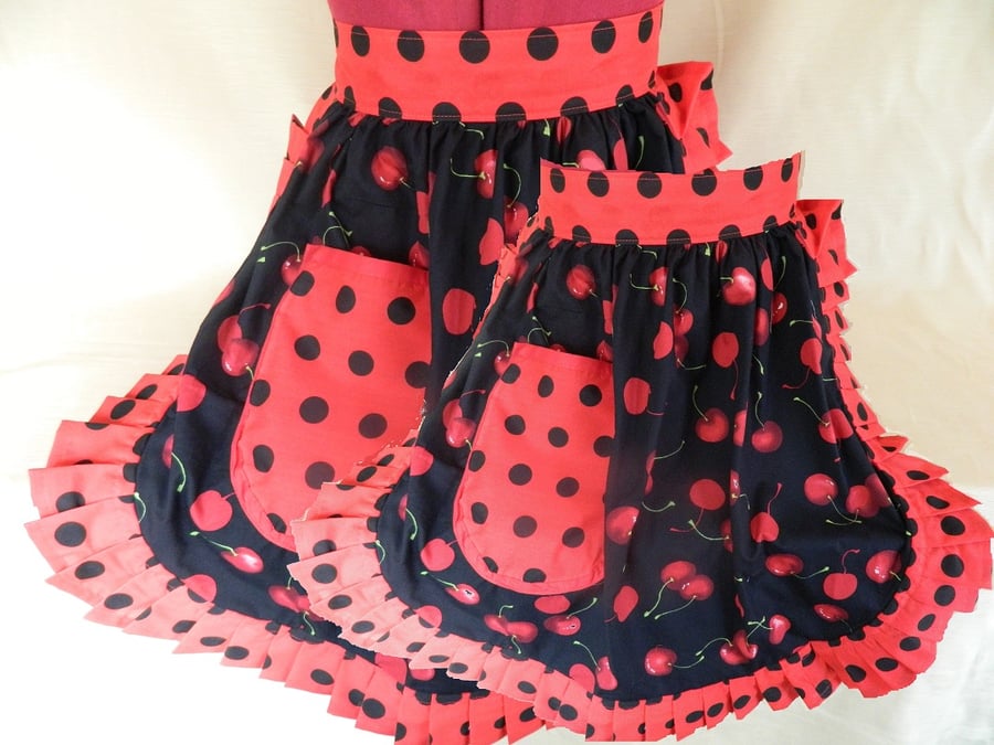 Mum & Daughter Matching Set - Retro Vintage 50s Style Half Aprons - Black & Red 