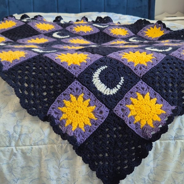 Sun and Moon blanket 