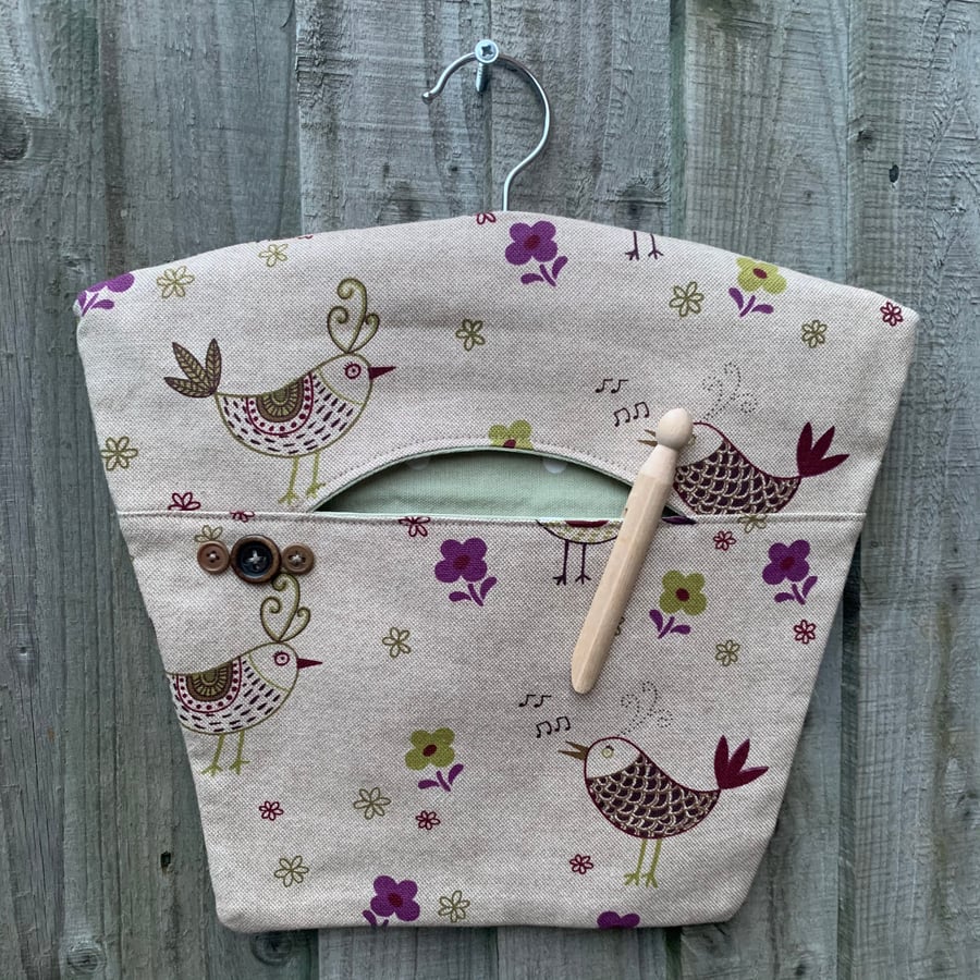 Bird peg bag