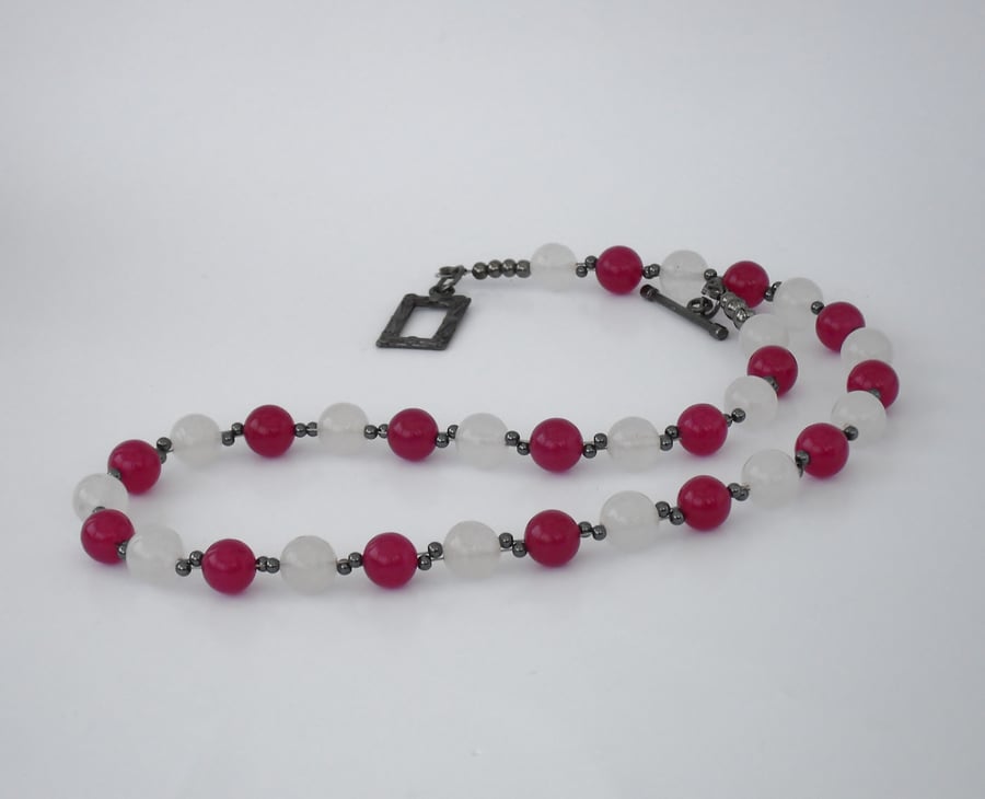 Rose pink alexandrite & white jade necklace