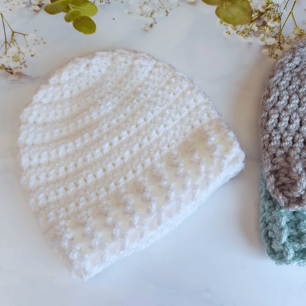 0-3 Months Beanie Hat Crochet in White, New Baby Gift, Baby Shower present