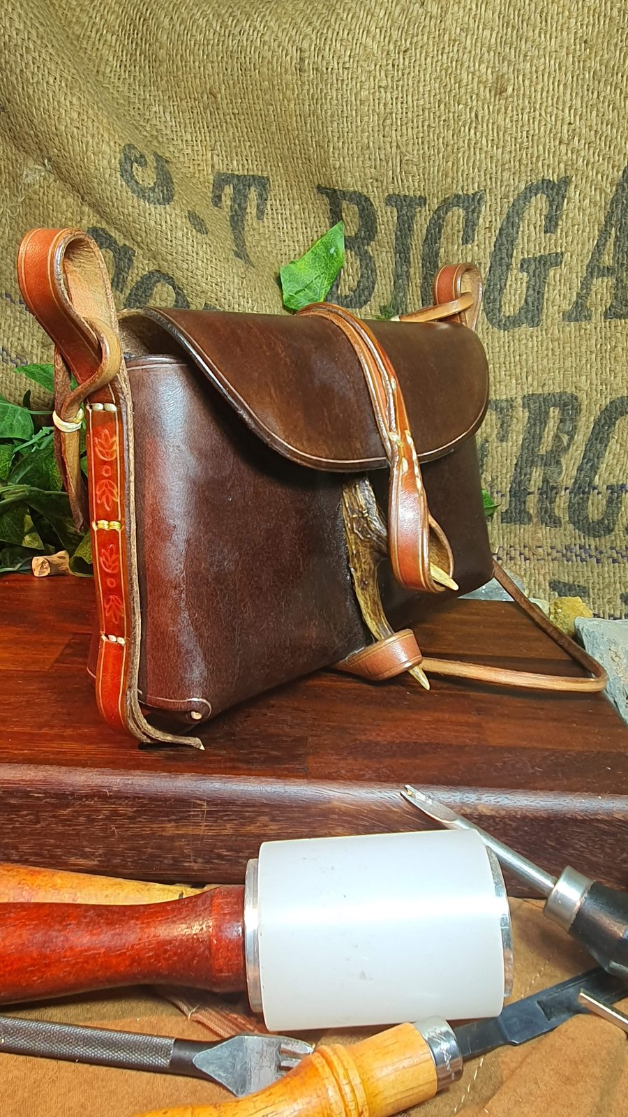 Ladies Leather Bag with deer antler.