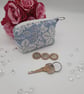 Blue and White foliage print coin purse with keyring. Sale  - Image 6