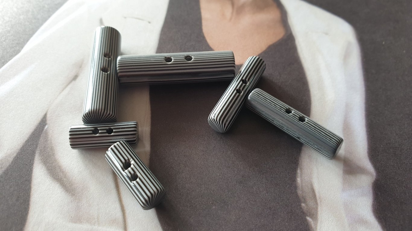 30mm Rare Cylindrical Grey 2 Hole Button Toggle x 5 (LAST 25)