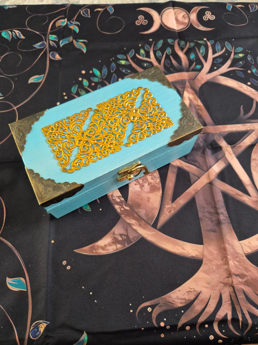 Elder Futhark Rune Set In Decorative Box 