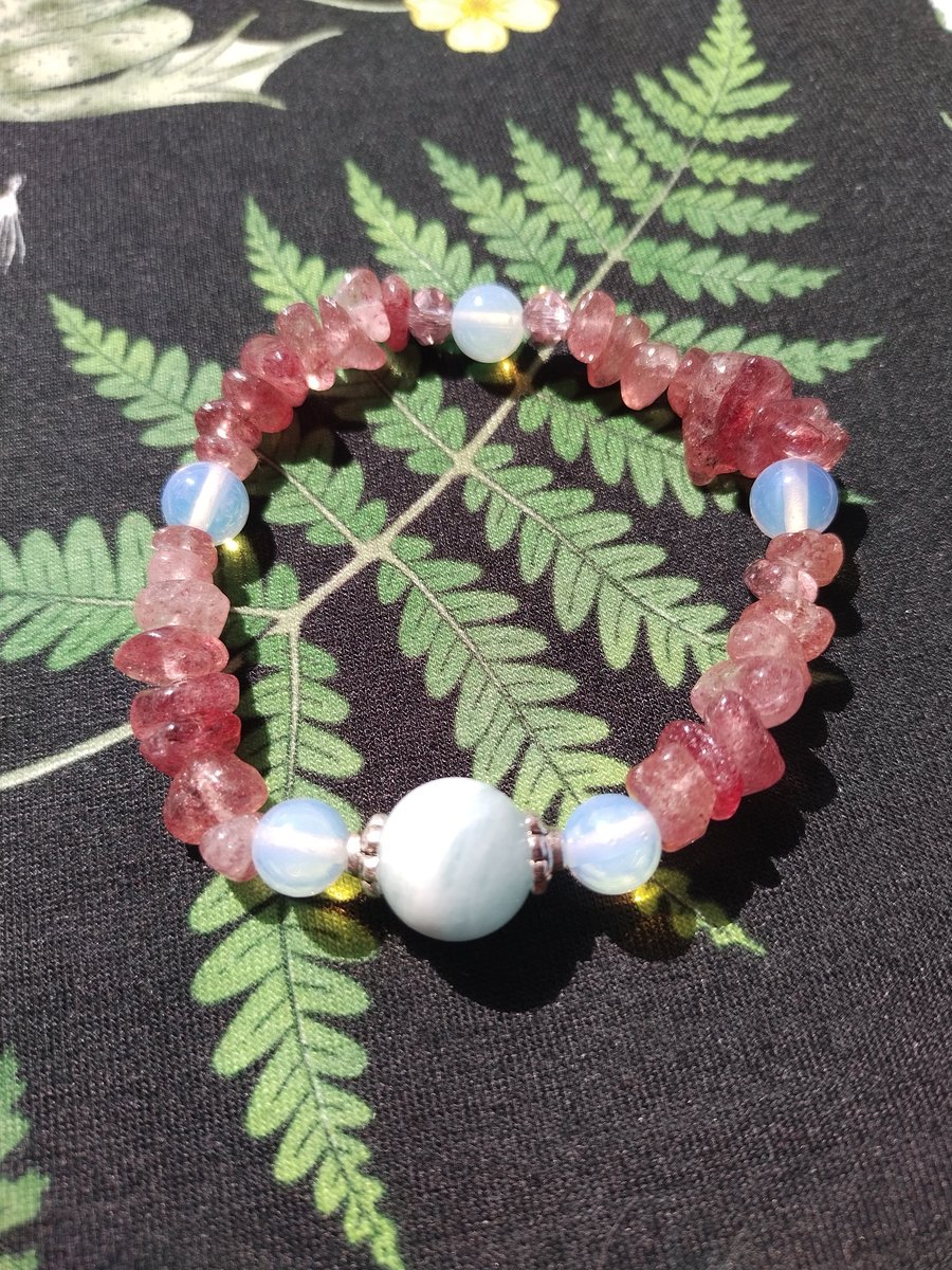 Gemstone bracelet - Strawberry quartz