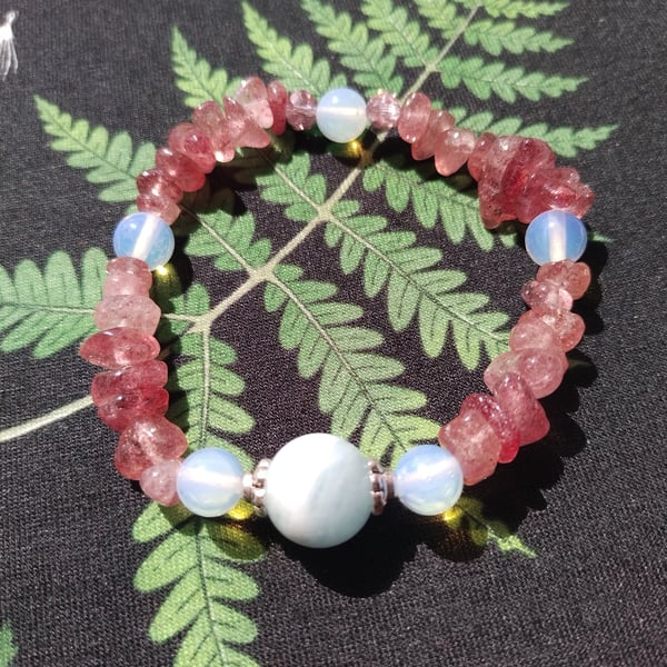 Gemstone bracelet - Strawberry quartz