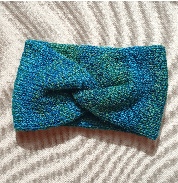 HAND KNIT Ladies Azure Seas Headband