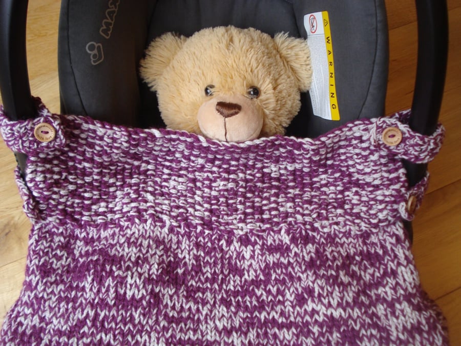 Blanket Cover to fit a Maxi Cosi Baby Car Seat and others Two Colours (R78)