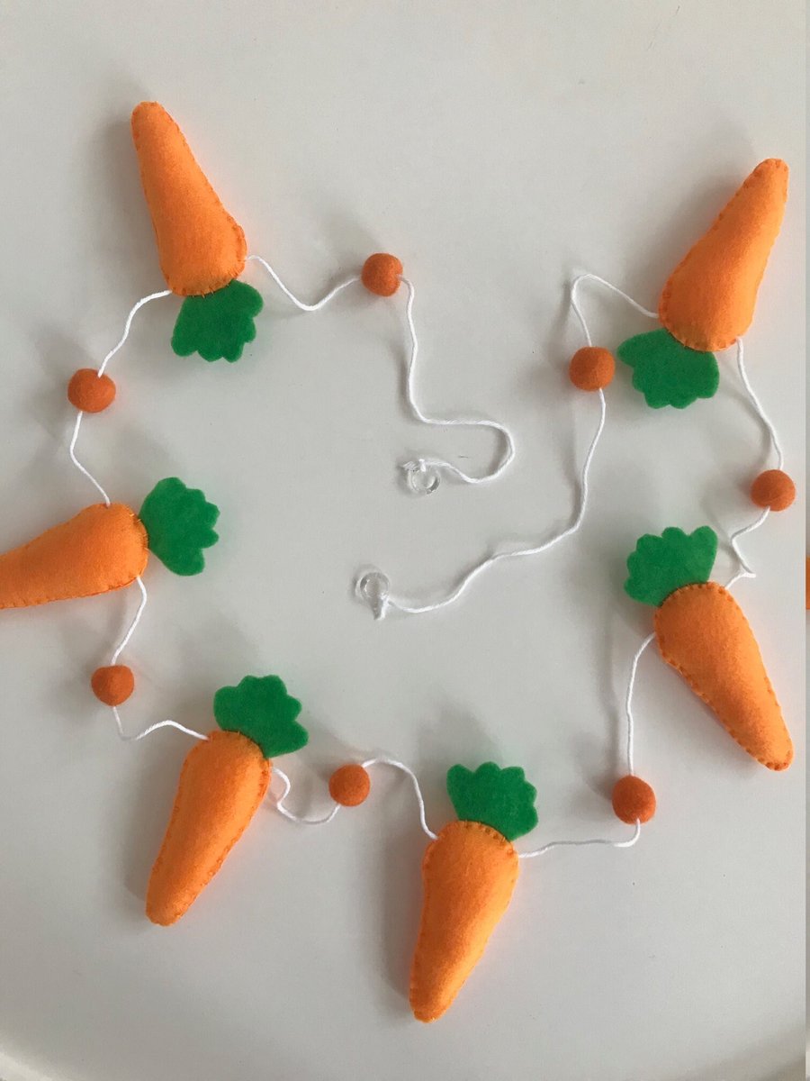 Easter Carrots Bunting, Easter Felt Garland, Easter Wall Decoration, Felt Carrot