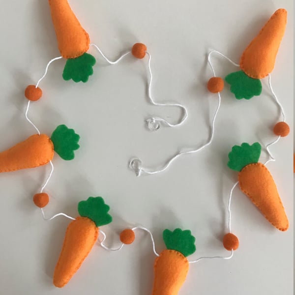 Easter Carrots Bunting, Easter Felt Garland, Easter Wall Decoration, Felt Carrot