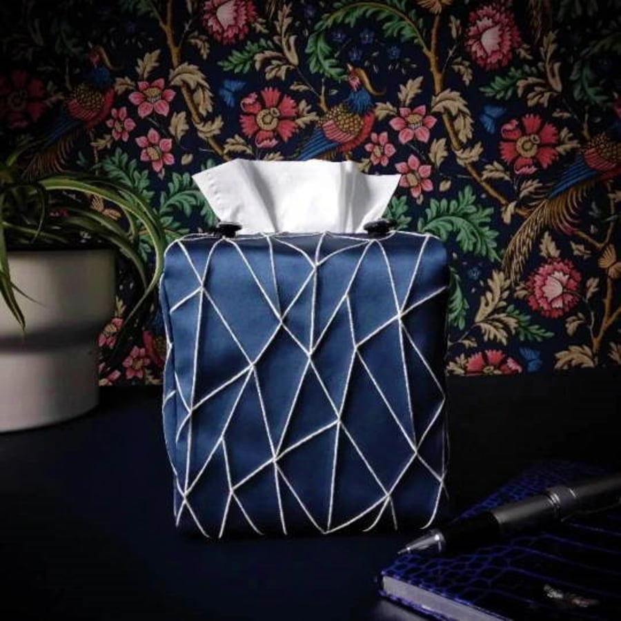 Square Tissue Box Cover Size 'B' - Crackle Design on Blue