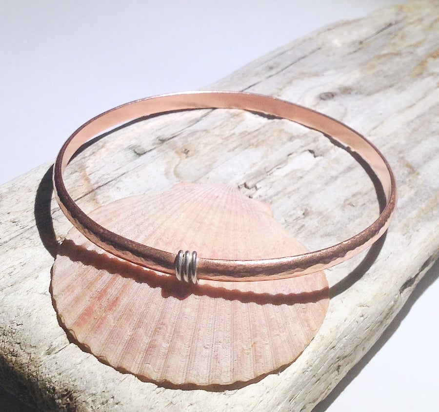 Hand Crafted Hammered Copper Bangle (BRCUCLRD4) - UK Free Post