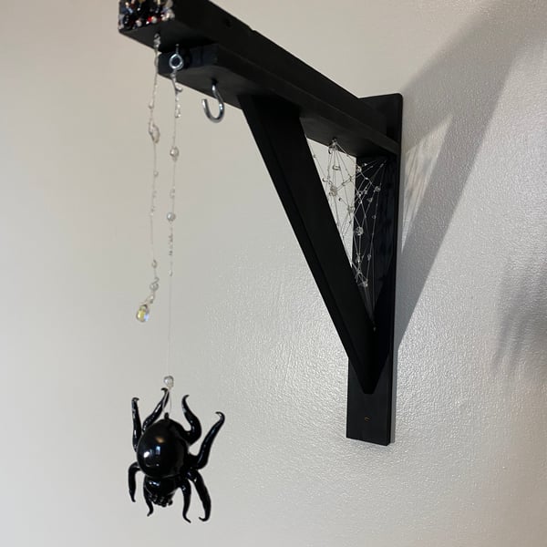 Winnie Black Widow Spider Web Plant Holder