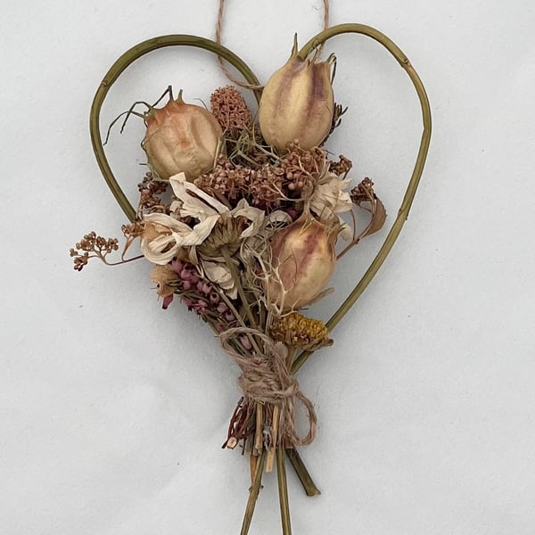 Dried Flower and Foliage Heart Shape Decoration. Handmade. 16x10cm.
