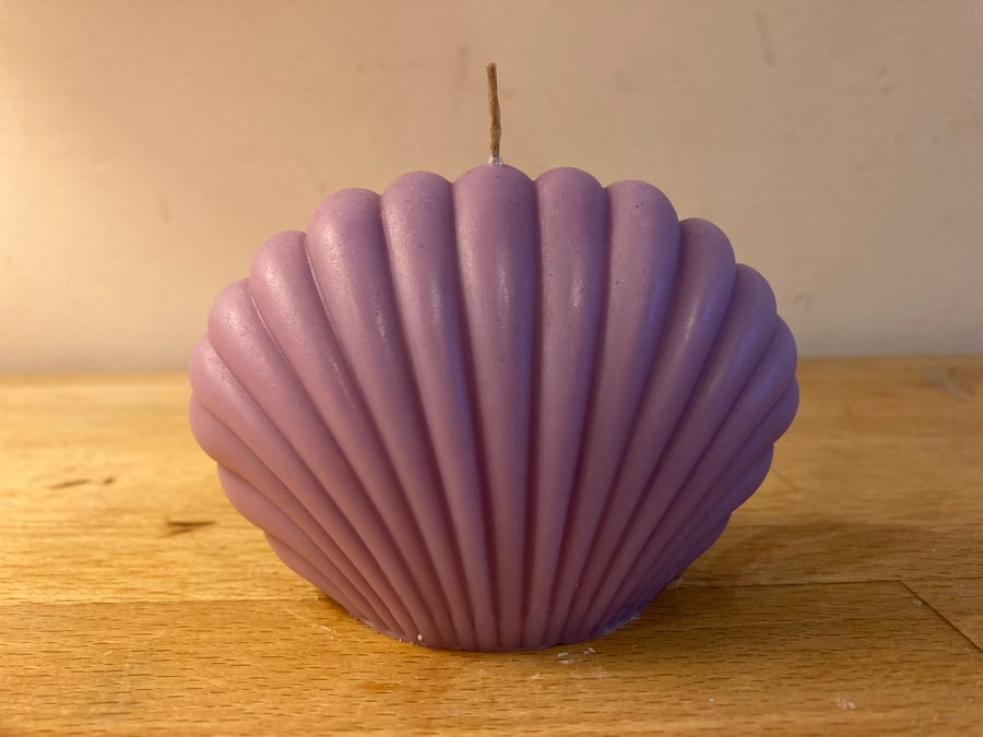 Scallop Shell-Shaped 100% Organic Soy Wax Candle