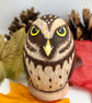 Little Owl decorated wooden egg  - Image 3