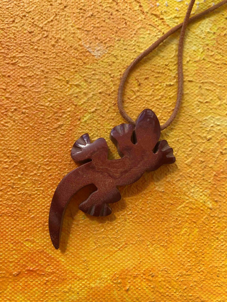 Carved Sandstone Adjustable Leather Strung Lizard Pendant Necklace