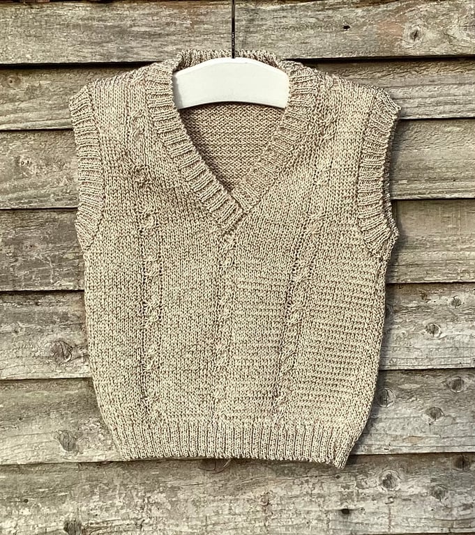 Baby sleeveless pullover 12-18 months 