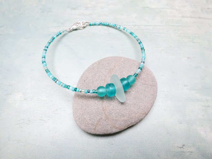 Sea Foam Coloured Cornish Sea Glass Bracelet with Turquoise Mix Seed Beads 