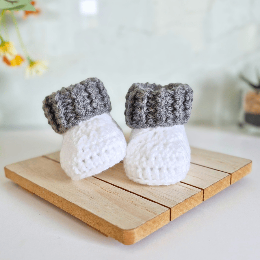 Crochet Baby Booties with Folded Cuff – Soft & Secure Fit – Newborn to 6 Months