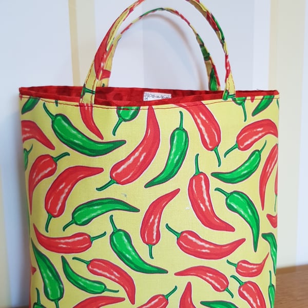 Fabric reusable gift bag: chillies 