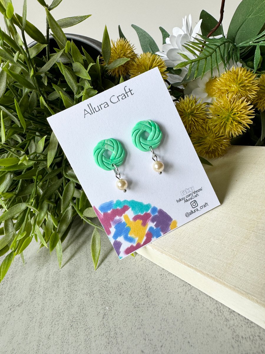 Elegant Twist Stud and Pearl Earrings